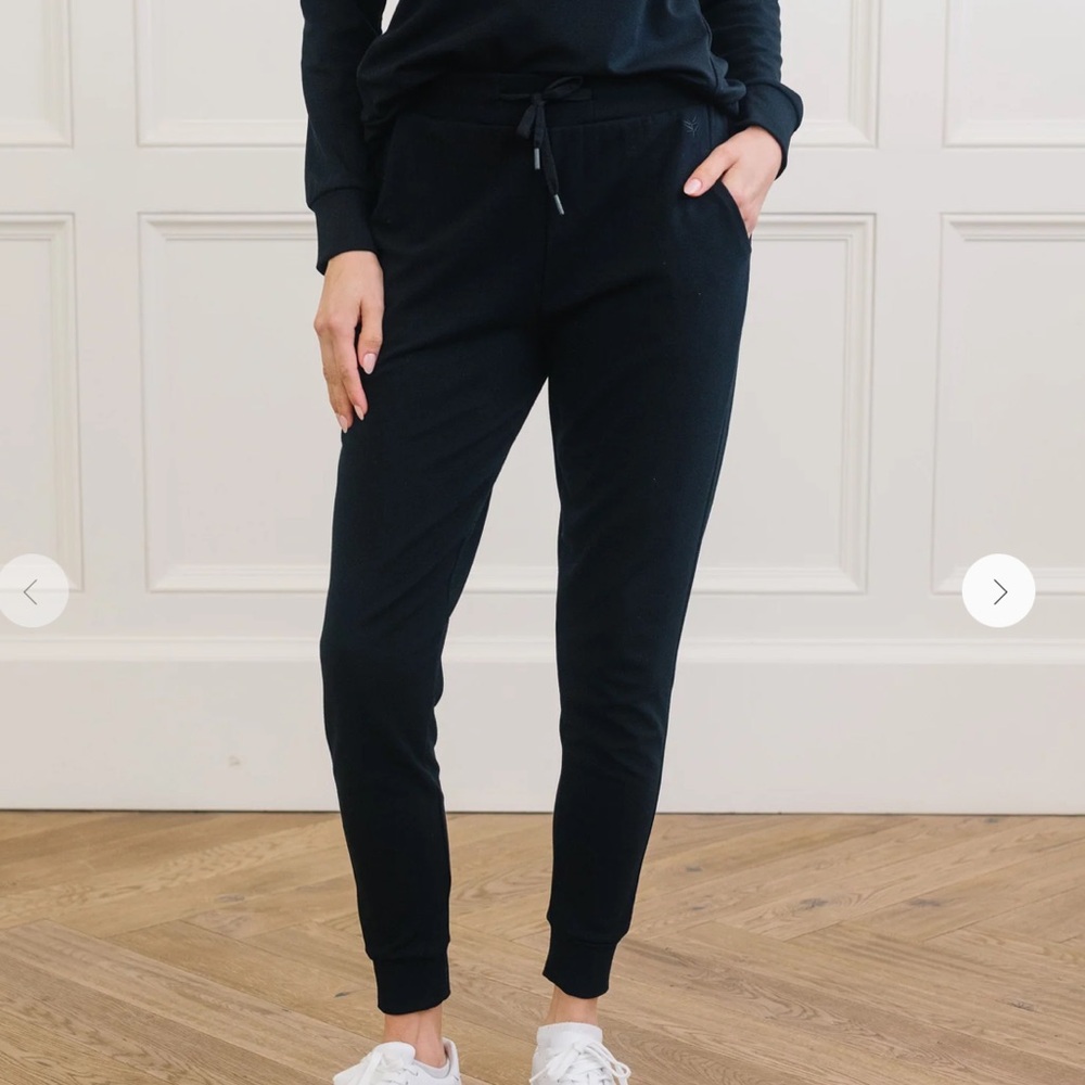 Cozy Earth bamboo joggers - XS - like new!